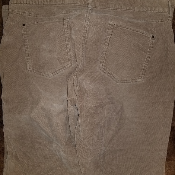Eddie Bauer tan colored curvy bootcut corduroy - Picture 3 of 4
